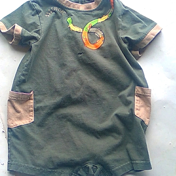 Carter’s Dinosaur Half-Zip Fleece Pullover and vest set - Picture 4 of 6